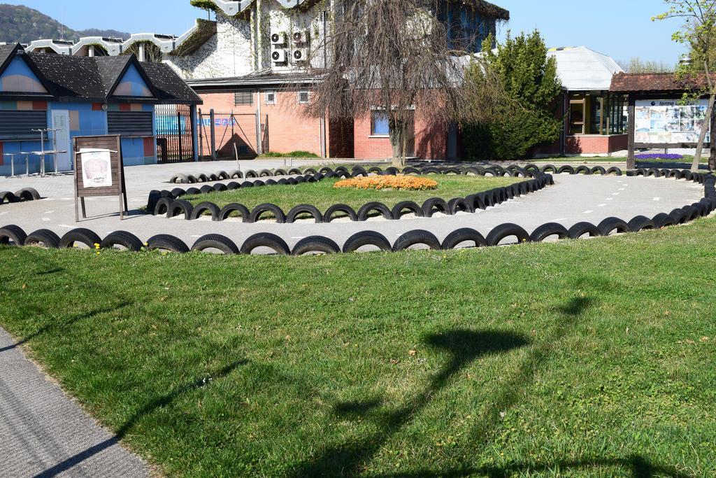 Borovnica Catez Apartment Catez ob Savi Bagian luar foto