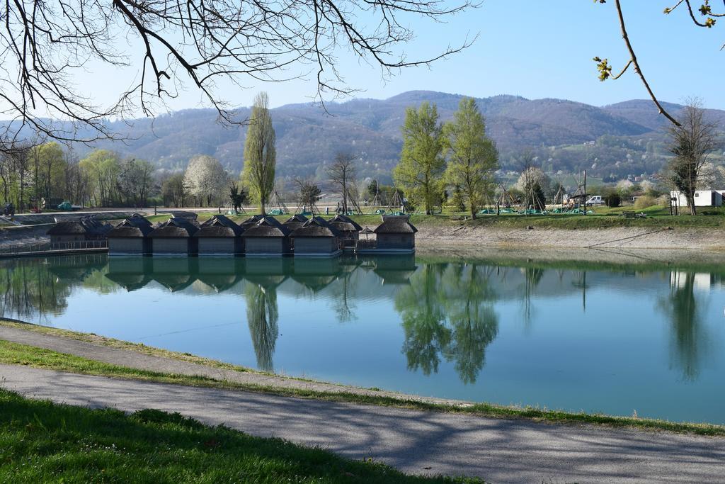 Borovnica Catez Apartment Catez ob Savi Bagian luar foto