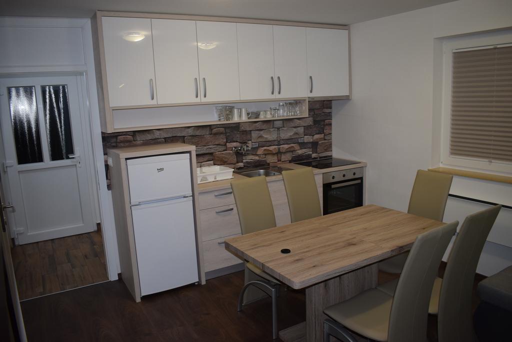 Borovnica Catez Apartment Catez ob Savi Bagian luar foto